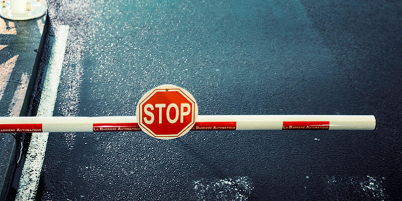 Azerbaycan, Koronavirüs Endişeleri Nedeniyle İran ile Sınırlarını Kapattı!