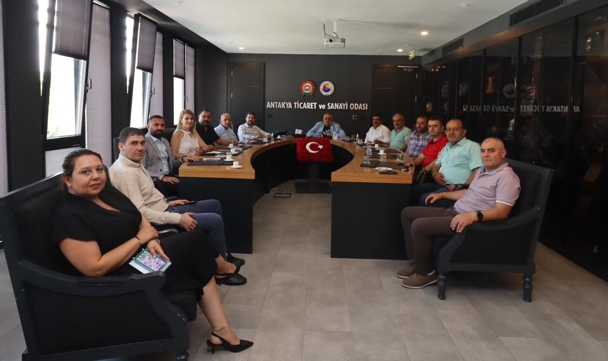 UND Hatay Bölge Yönetimi TOBB TIR Komitesine Seçilen Antakya Ticaret ve Sanayi Odası Başkanı Hikmet Çinçin’e Tebrik Ziyaretinde Bulundu