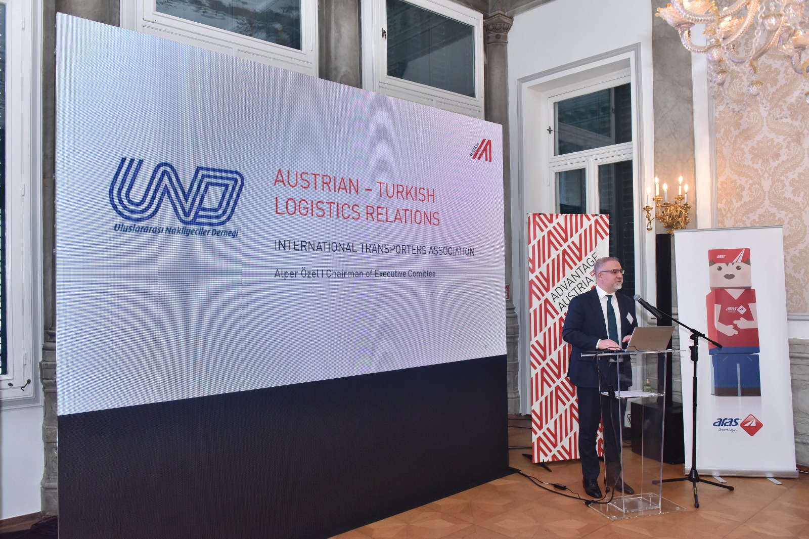 UND, Avusturya Başkonsolosluğu Ticaret Ofisinde Taşımacılık Sorunlarını Anlattı