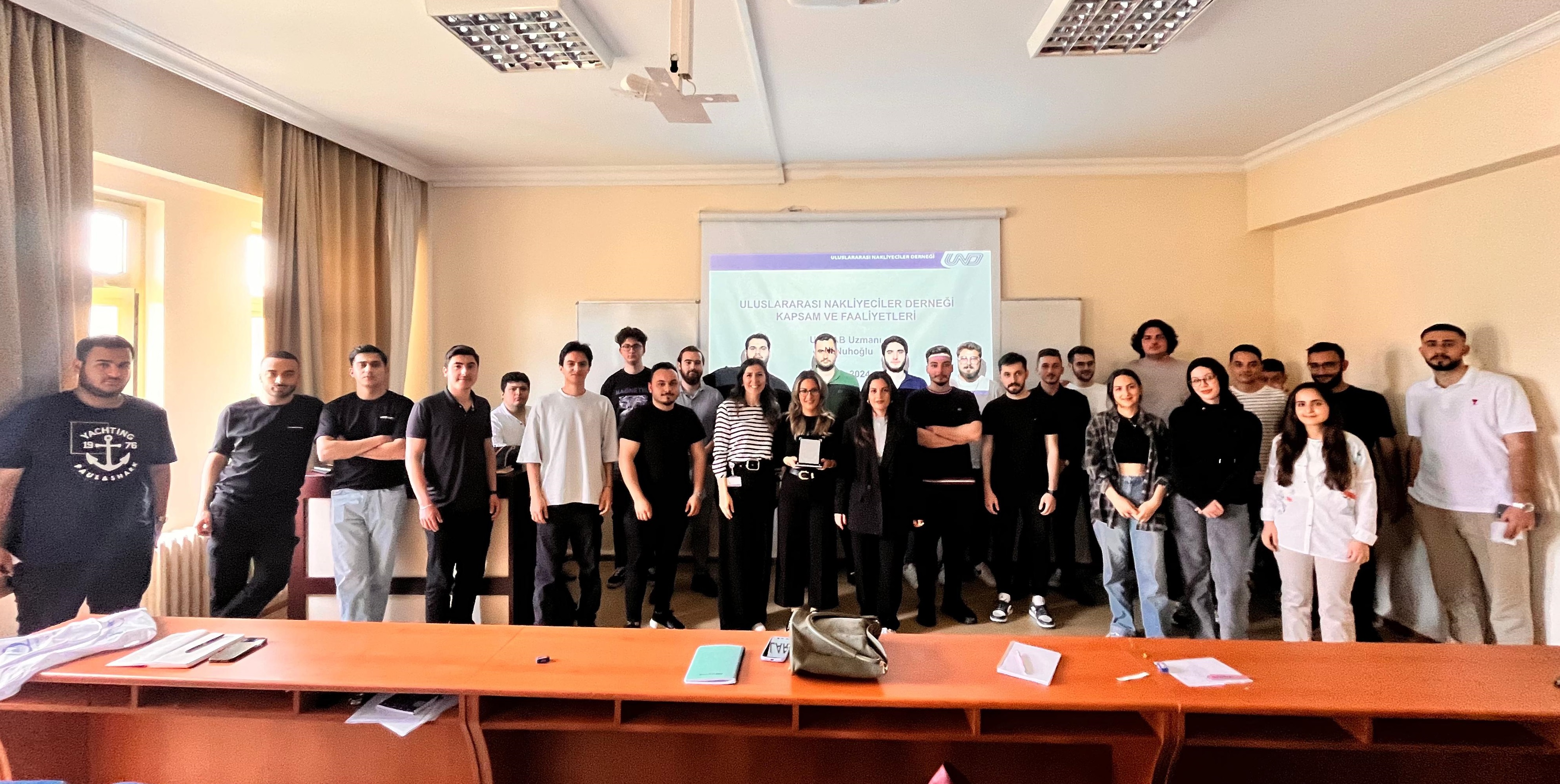 UND, Maltepe Üniversitesi Uluslararası Ticaret ve Lojistik Bölümü Öğrencilerine Sektörü Tanıttı