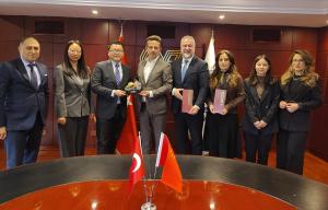 Çin Ankara Büyükelçiliğinden UND’ye Ziyaret