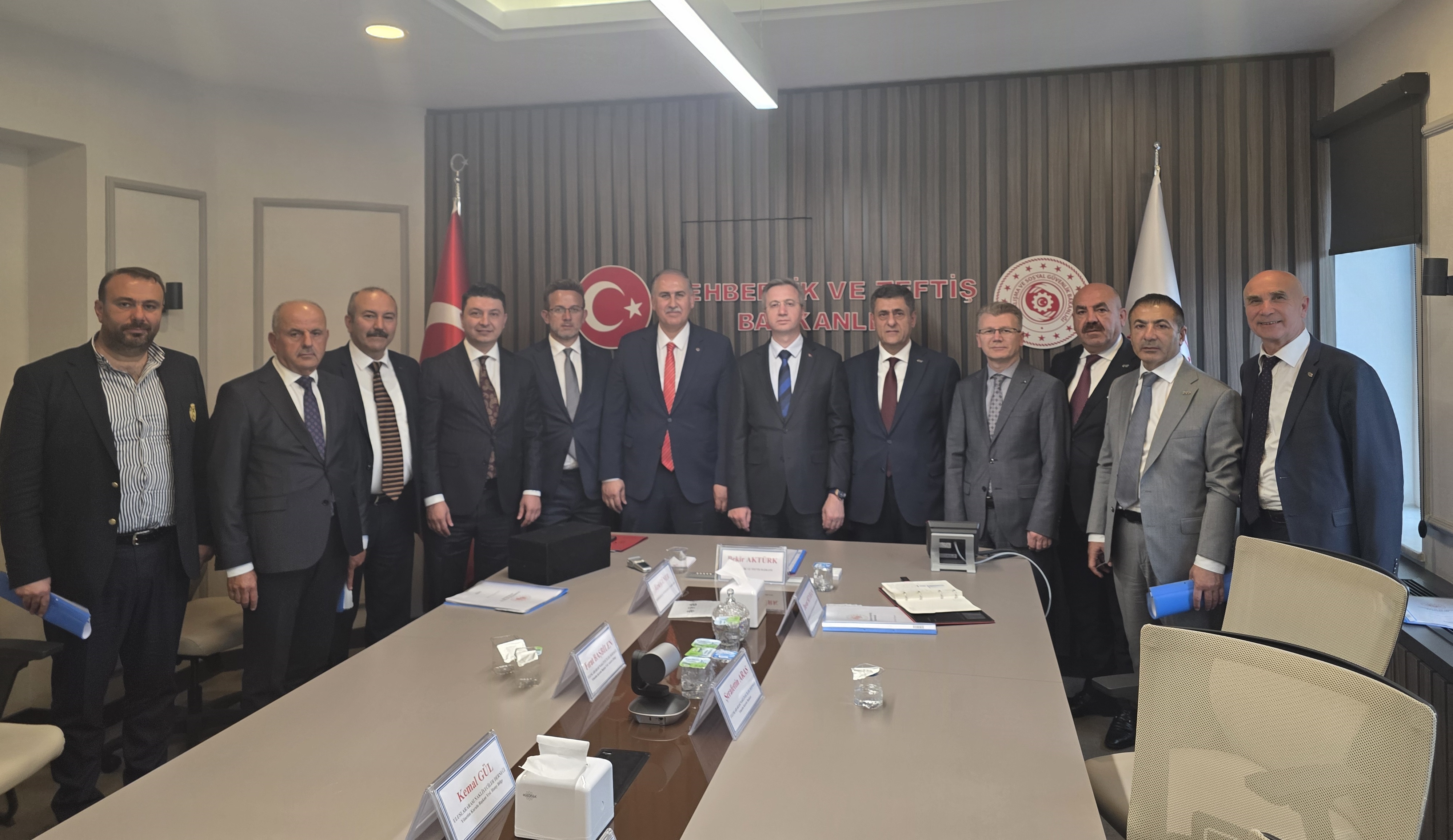 UND, ÇSGB Rehberlik ve Teftiş Başkanlığı ile Sektörel Konuları Değerlendirdi