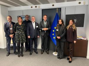 UND, Schengen Yetkilileriyle Brüksel’de Görüştü: Vize Sorunları, Avrupa Birliğinin Karadeniz ve Orta Asya Stratejisini Zorluyor