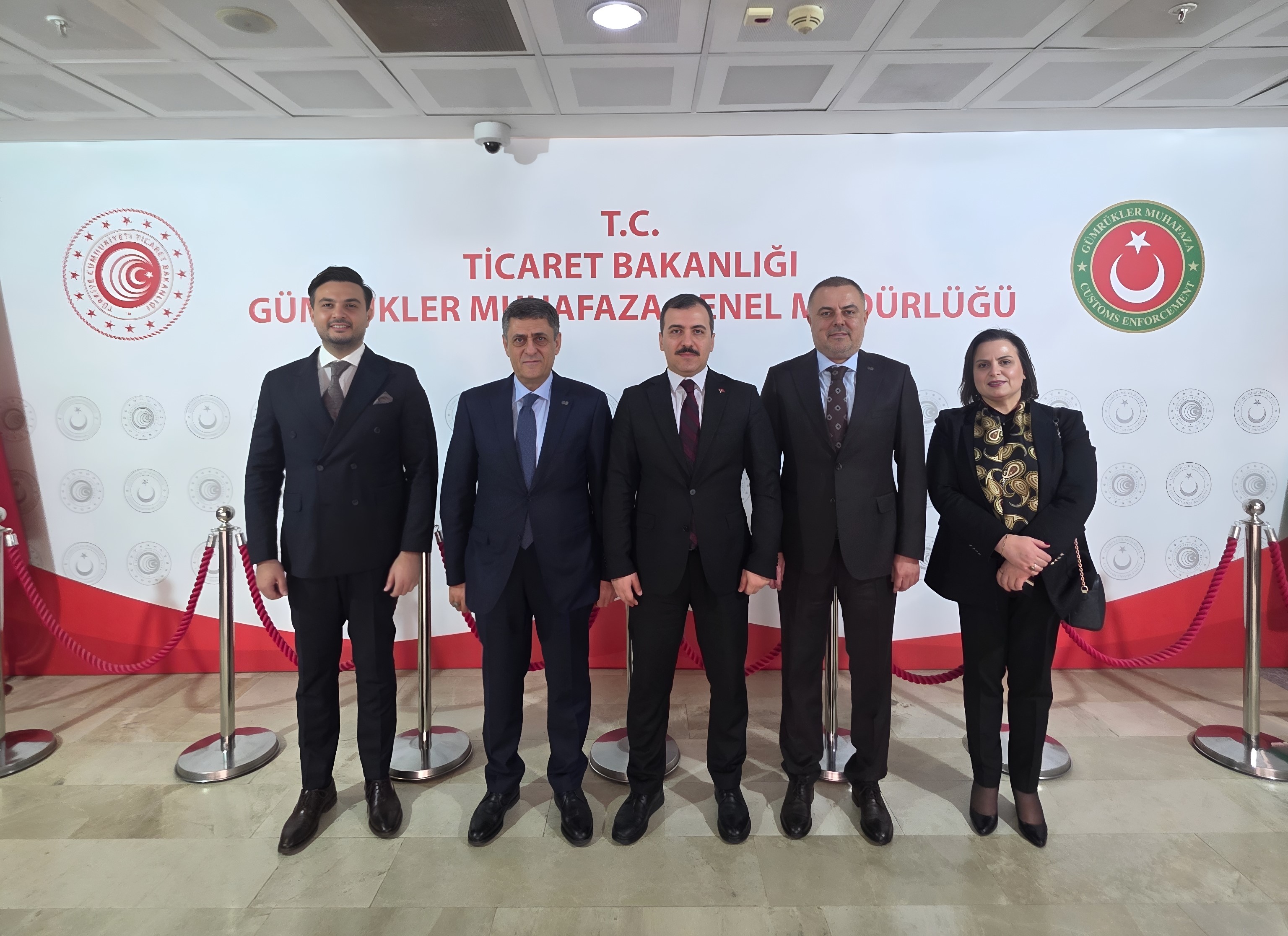 UND Başkanı Şerafettin Aras ve Yönetim Kurulu Gümrükler Muhafaza Genel Müdürü Recep Koşal ve Ekibi ile Sektör Gündemlerini Görüştü