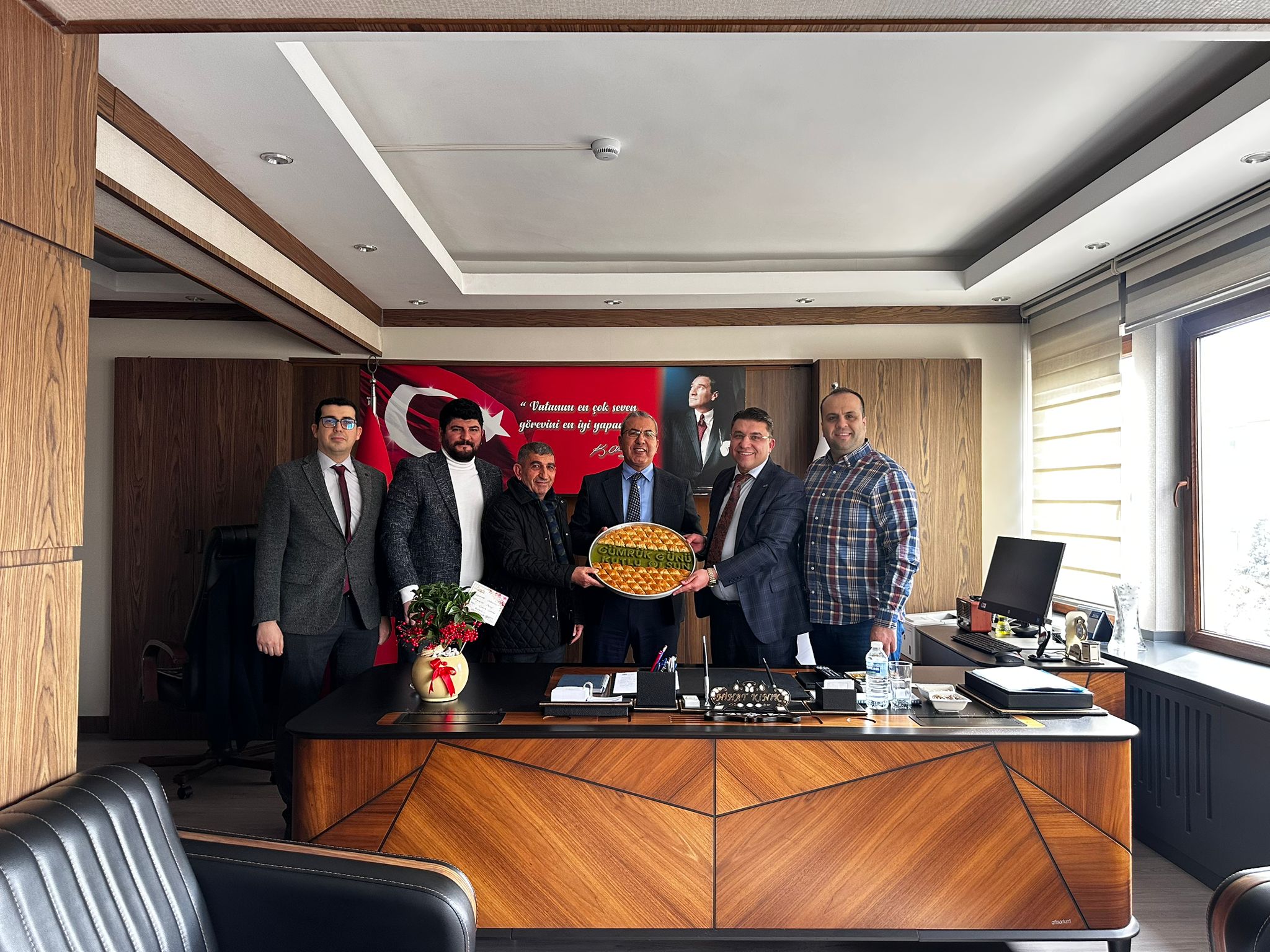 UND Heyeti, Dünya Gümrük Günü Vesilesiyle GAP Gümrük ve Dış Ticaret Bölge Müdürü Sayın Nihat Kınık’ı Ziyaret Etti