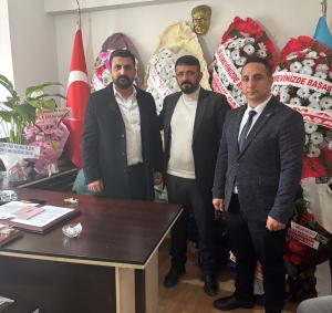 UND heyeti, Doğubayazıt Şoförler ve Otomobilciler Odası Başkanlığı görevine seçilen İbrahim Alkan’a hayırlı olsun ziyaretinde bulundu.