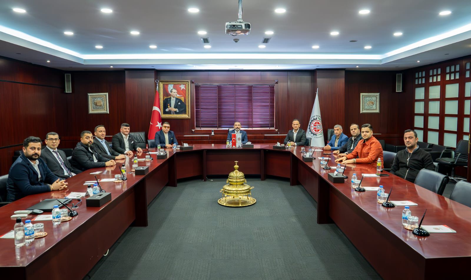 und-gaziantep-heyeti-gaziantep-ticaret-odasi-ni-ziyaret-etti-16870.jpeg