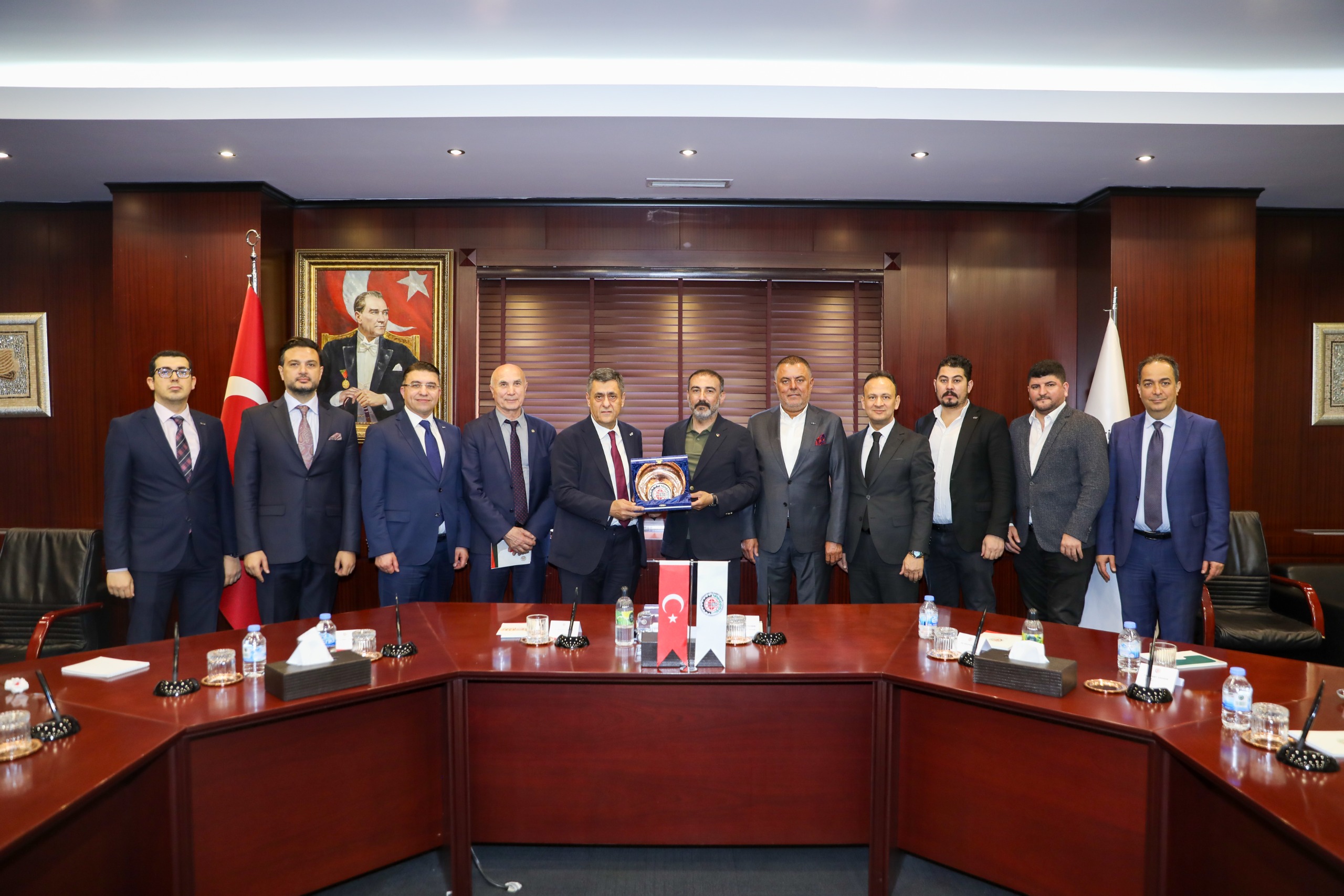 und-den-gaziantep-ticaret-odasi-na-stratejik-lojistik-ziyareti-17987-1.jpeg