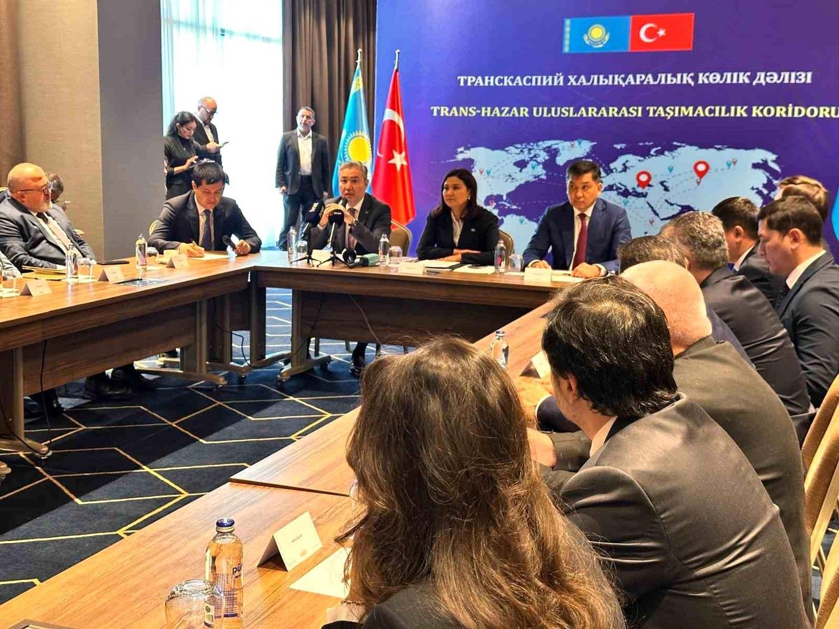 UND, Trans-Hazar Uluslararası Taşımacılık Koridoru Geliştirme Forumuna Katıldı