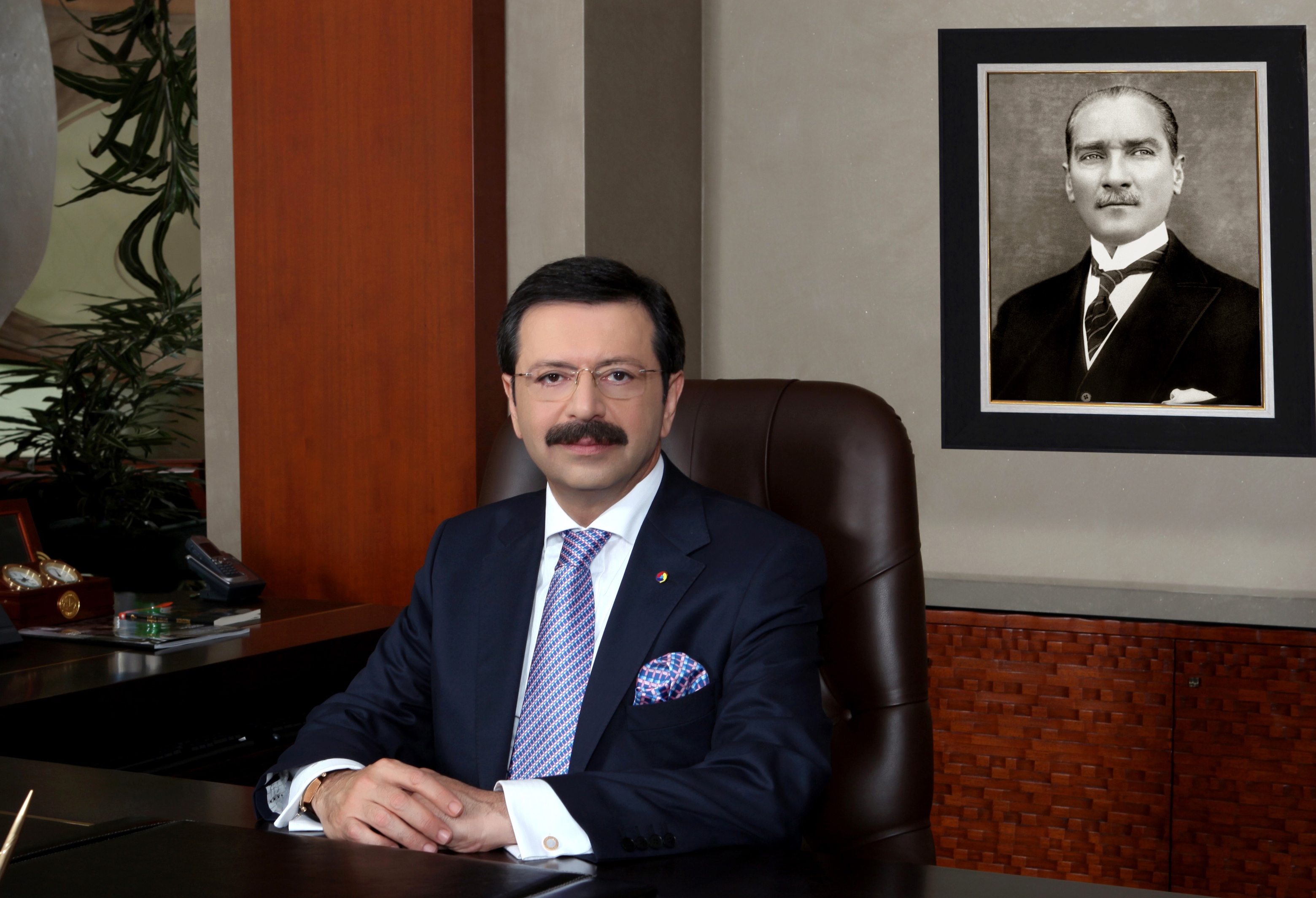 İTKO Başkan Vekilliği Görevine Yeniden Seçilen M. Rifat Hisarcıklıoğlu'nu Tebrik Ediyoruz
