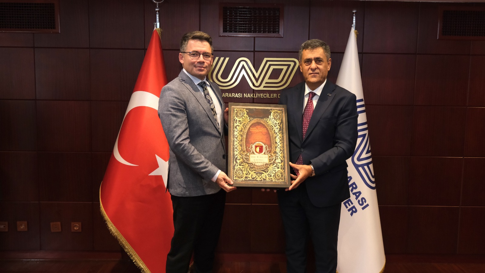 ulastirma-hizmetleri-duzenleme-genel-muduru-dr-caglar-tabak-tan-und-ye-ziyaret-21324-3.jpg