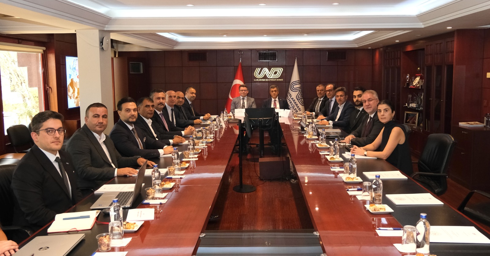 ulastirma-hizmetleri-duzenleme-genel-muduru-dr-caglar-tabak-tan-und-ye-ziyaret-21324-5.jpg