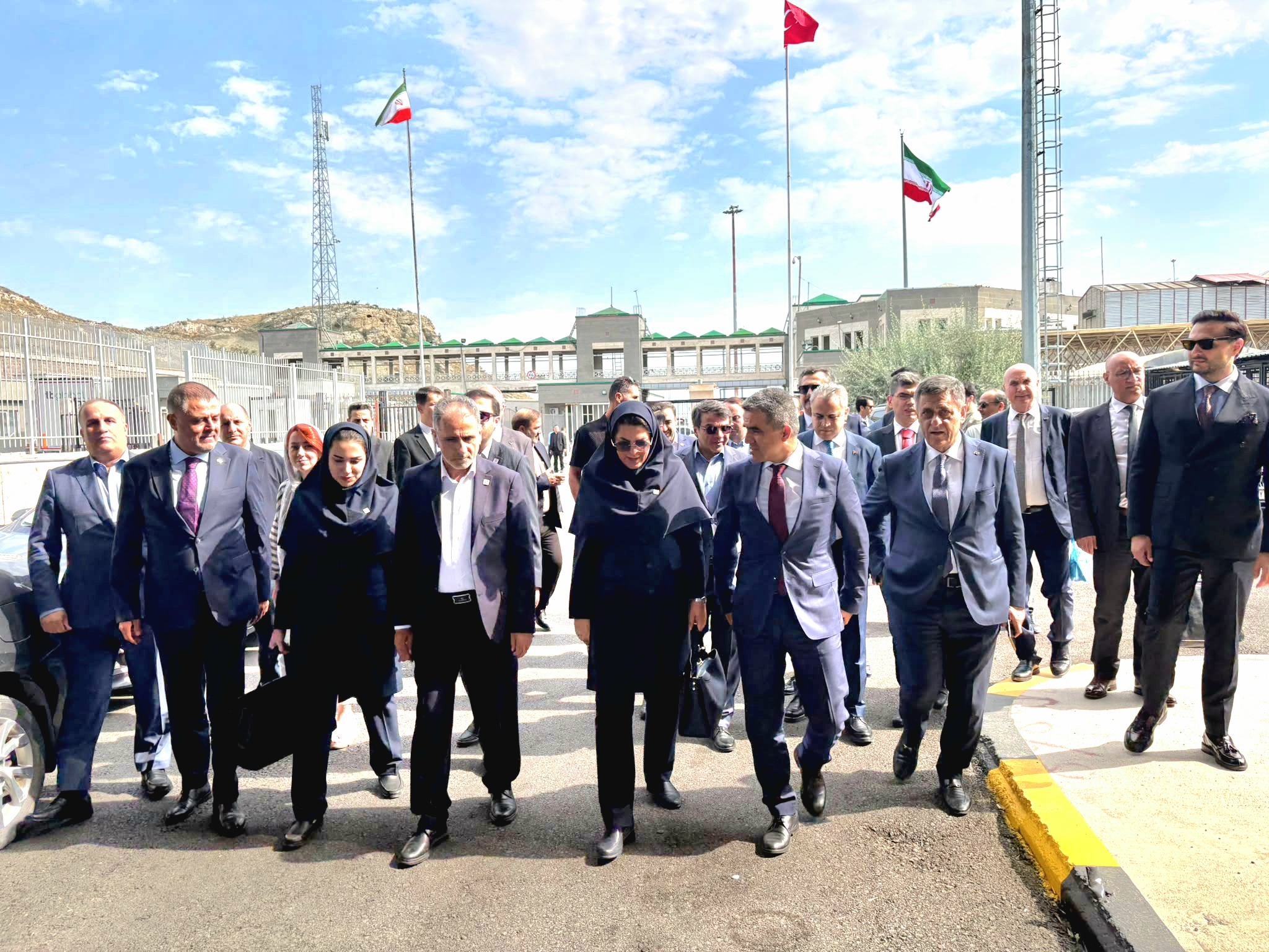 UND Başkanı Aras: Gürbulak’ta  Beklemeler Devam Ediyor; Kalıcı Çözüm  İçin Ortak İrade ve Sahada Kesintisiz  Koordinasyon Şart