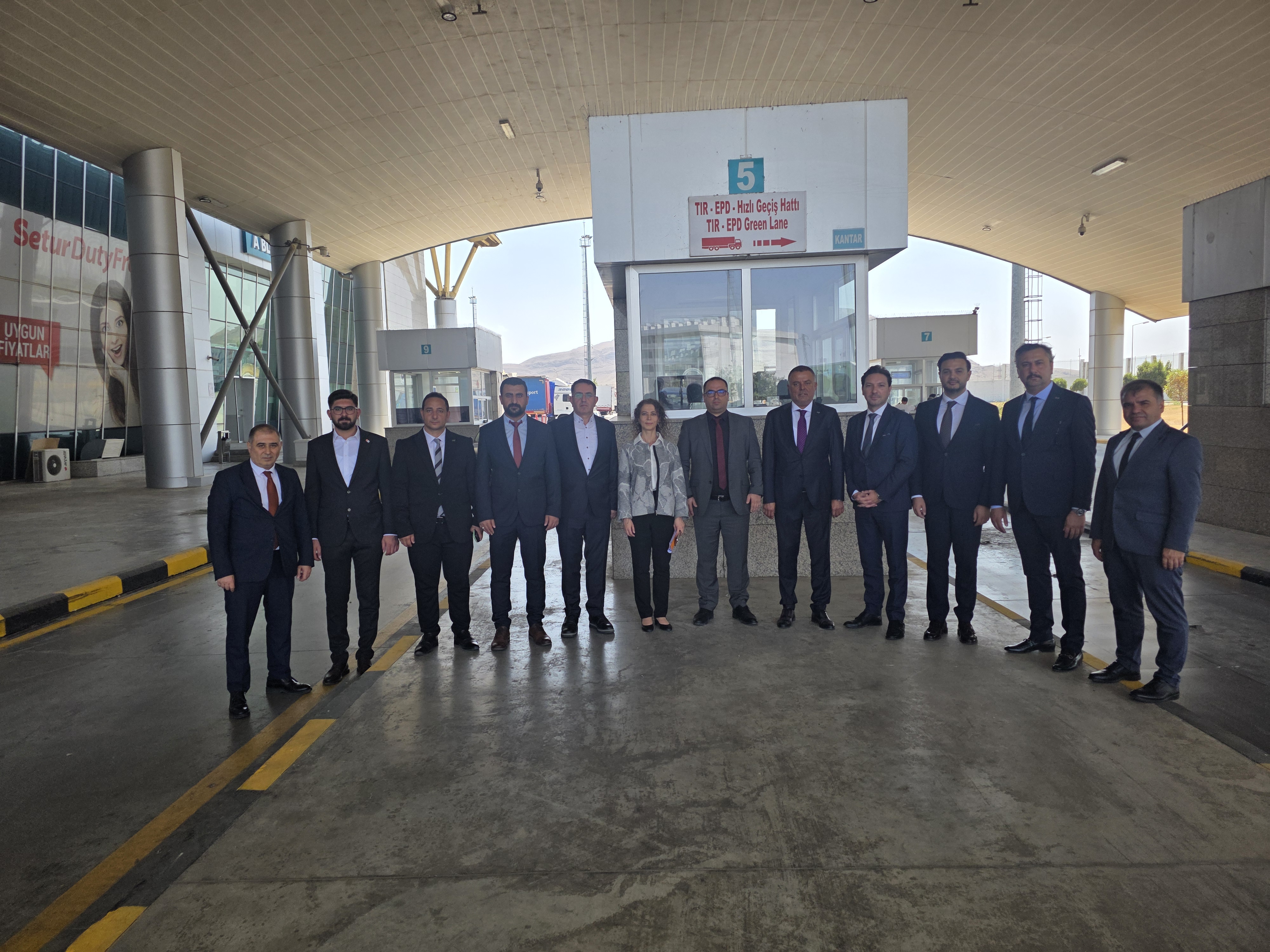und-ii-baskani-ergun-bilen-den-dilucu-icin-stratejik-cagri-zengezur-u-konusuyorsak-gelecegin-altyapisini-bugunden-sahada-kurmaliyiz--21306.jpg