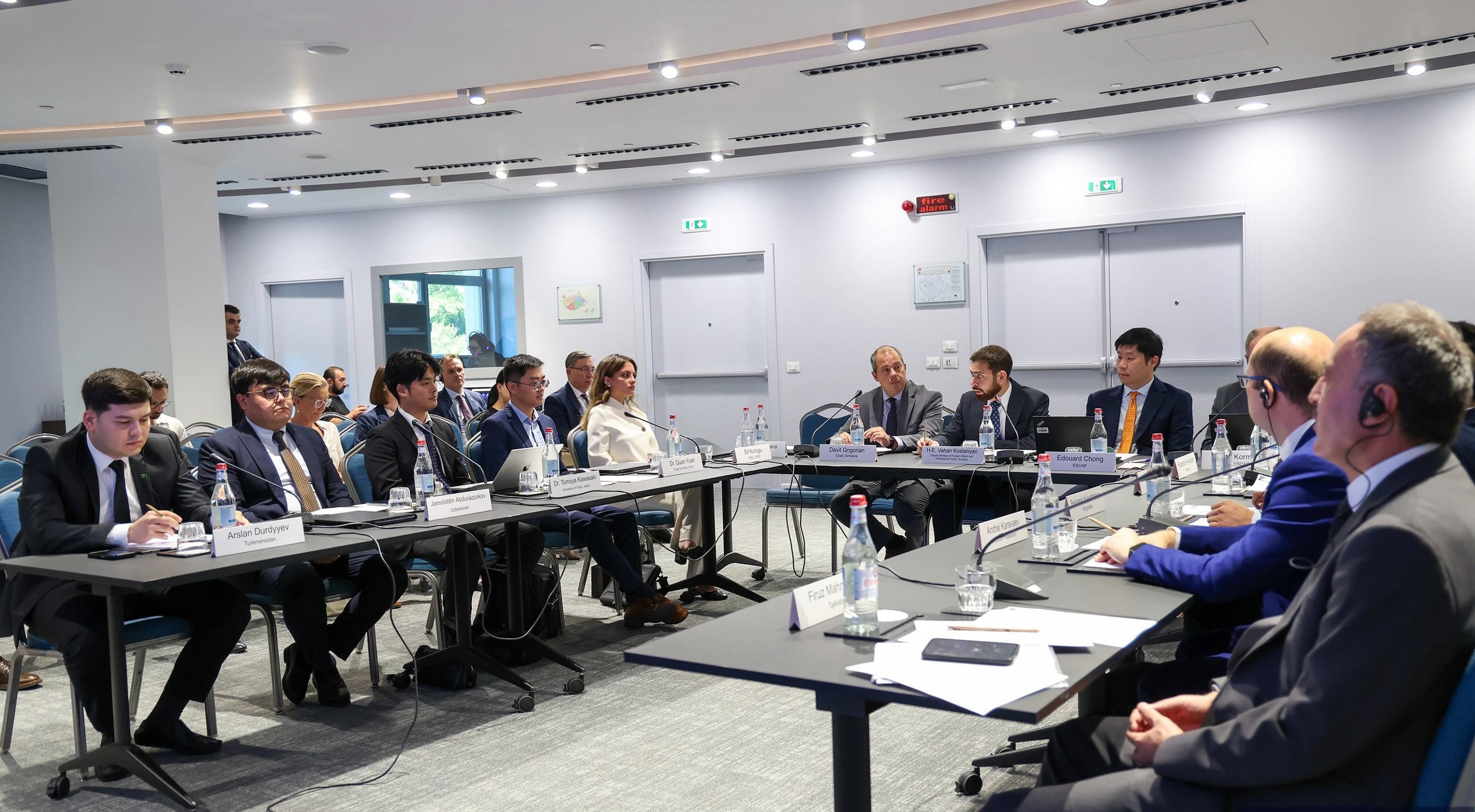 bsec-urta-unescap-ozel-etkinliginde-bolgesel-deneyimlerini-ve-kitalararasi-baglantisallik-perspektifini-paylasti-21450.jpeg