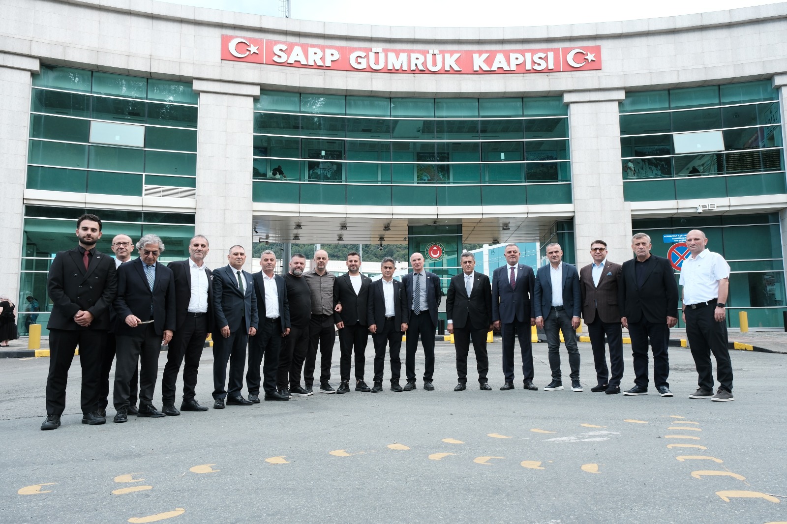 UND Heyeti Sarp Sınır Kapısı’nda Giray ve Çölkesen İle Görüştü