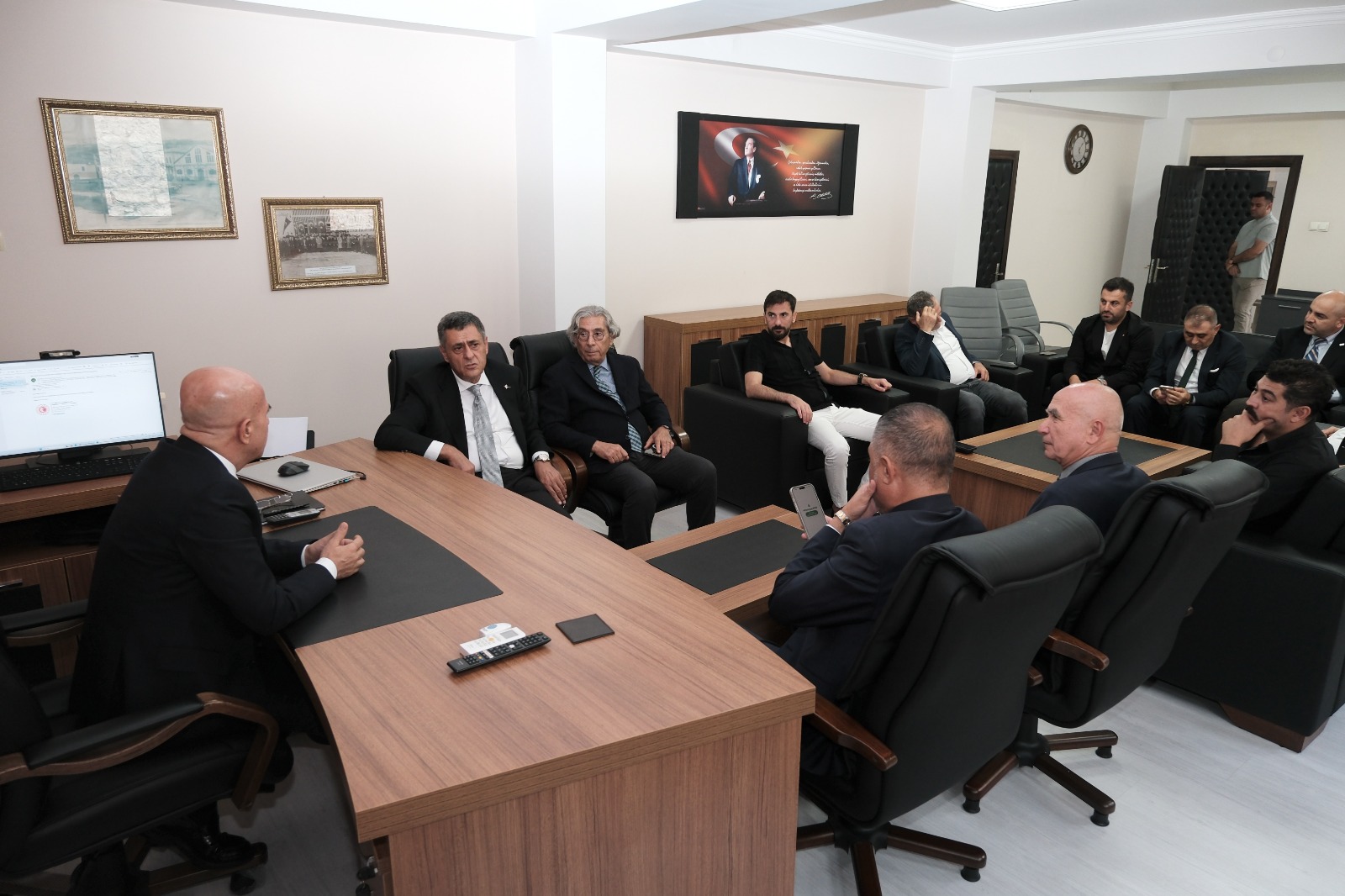 und-heyetinden-dogu-karadeniz-gumruk-idarelerine-ziyaret-21480-1.jpg