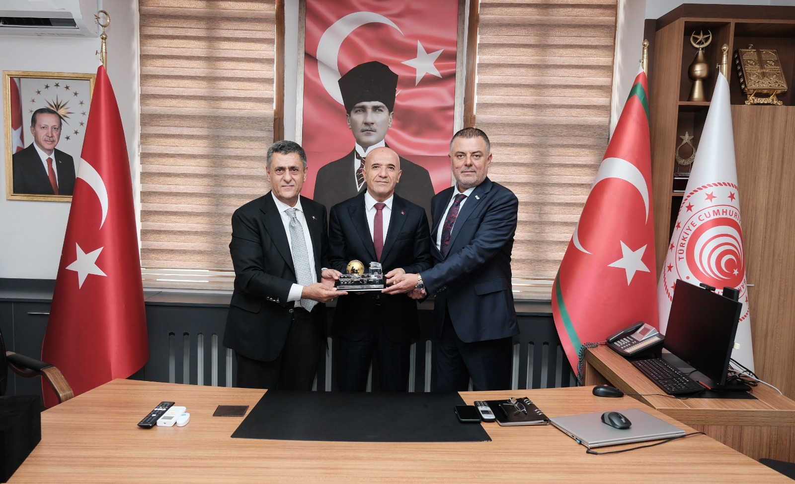und-heyetinden-dogu-karadeniz-gumruk-idarelerine-ziyaret-21480.jpg