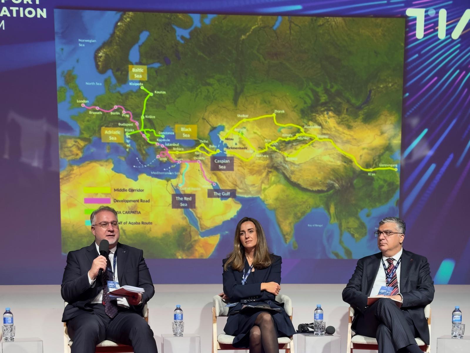 uc-denizden-alti-denize-litvanya-ulastirma-inovasyon-forumu-nda-turkiye-nin-baglanti-rolu-ele-alindi-21569.jpg