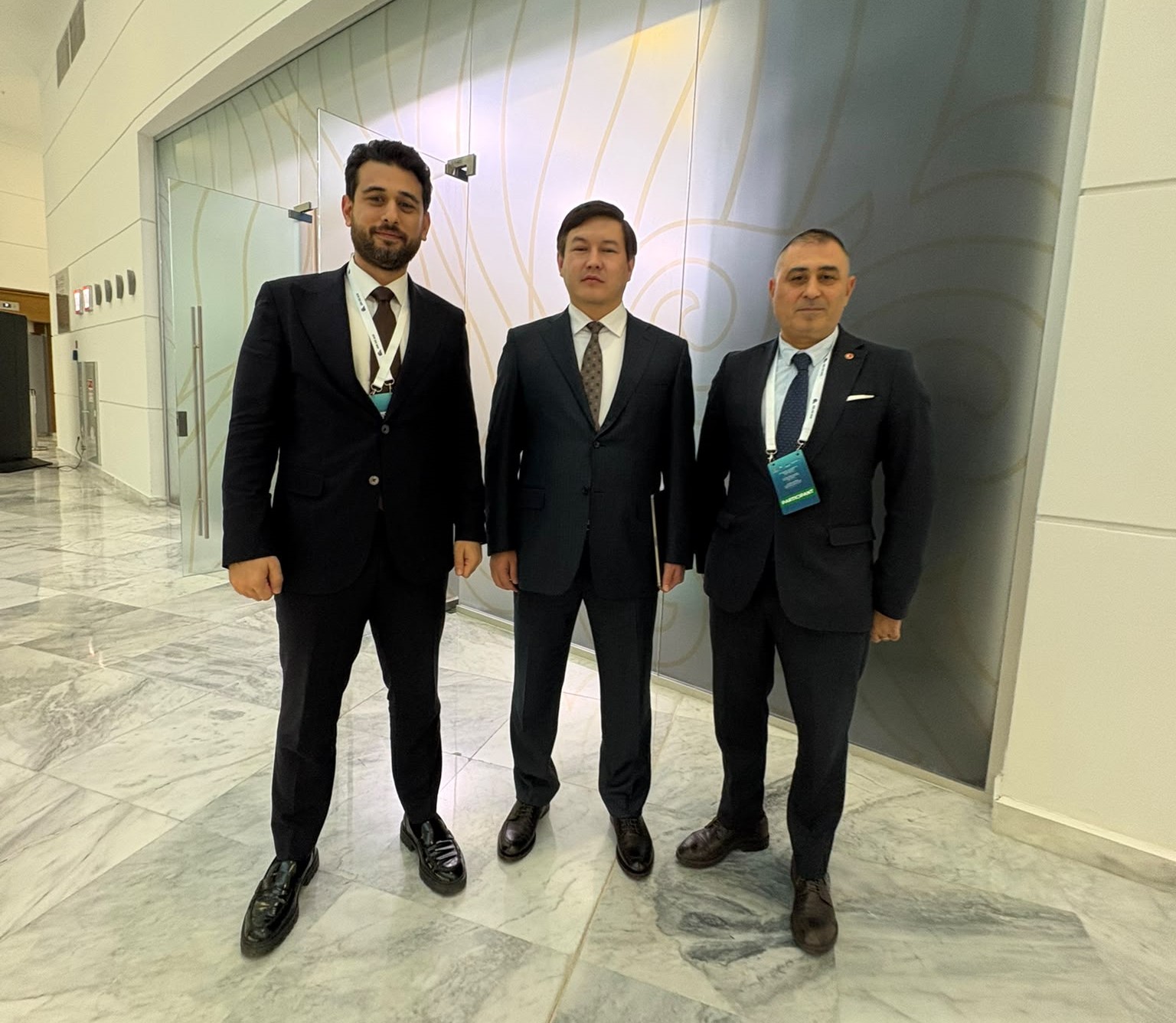 und-astana-translogistica-fuari-nda-yeni-dijital-ipek-yolu-ve-orta-koridor-icin-onemli-temaslar-21605.jpg