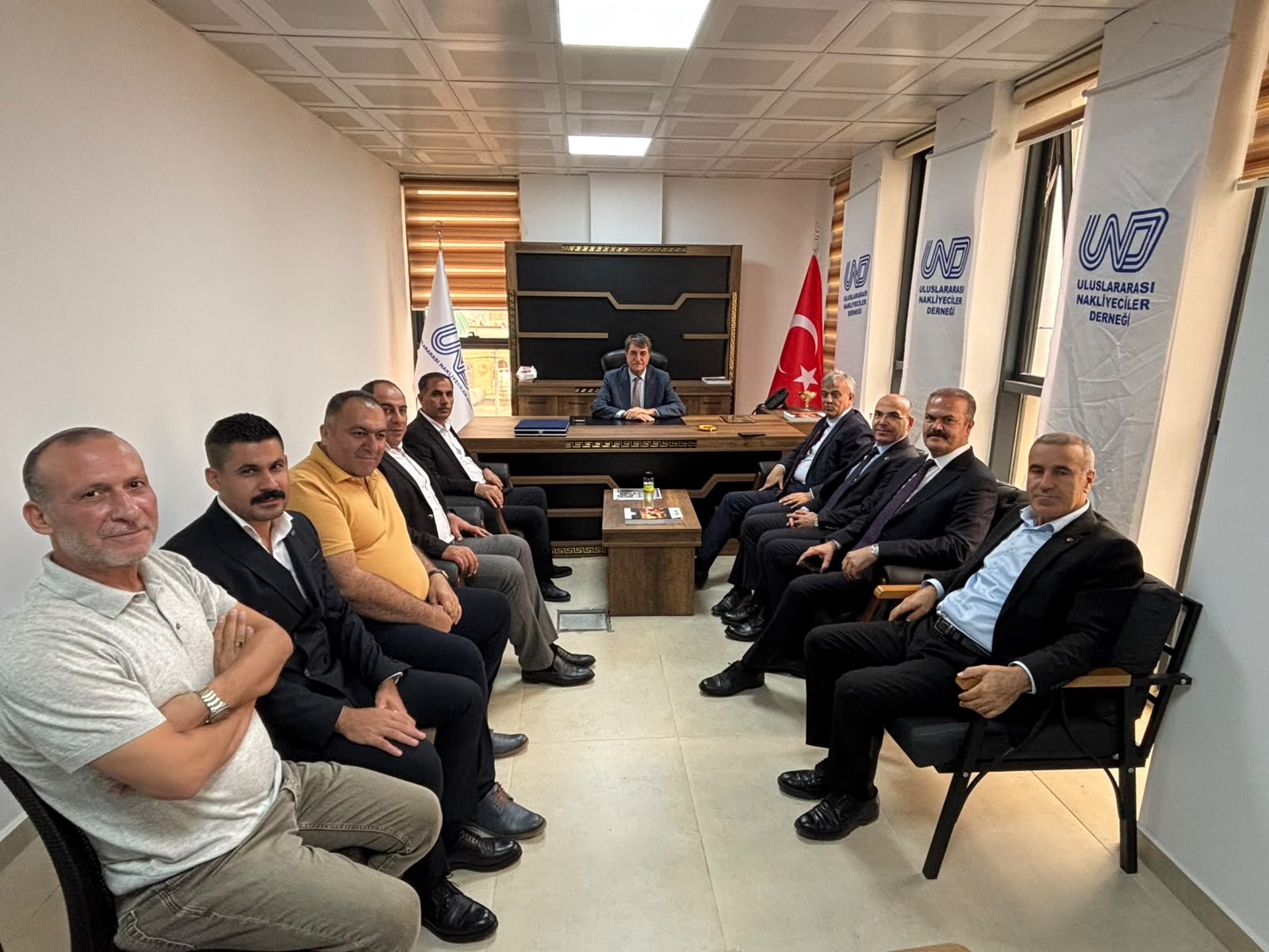 und-ev-sahipliginde-kiziltepe-de-sektor-istisare-toplantisi-21533.jpg